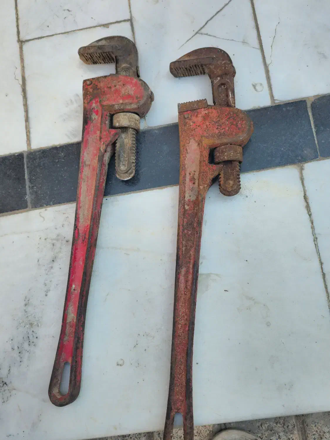 آچار لوله گیر سه اینچ|ابزارآلات|زاهدان, |دیوار