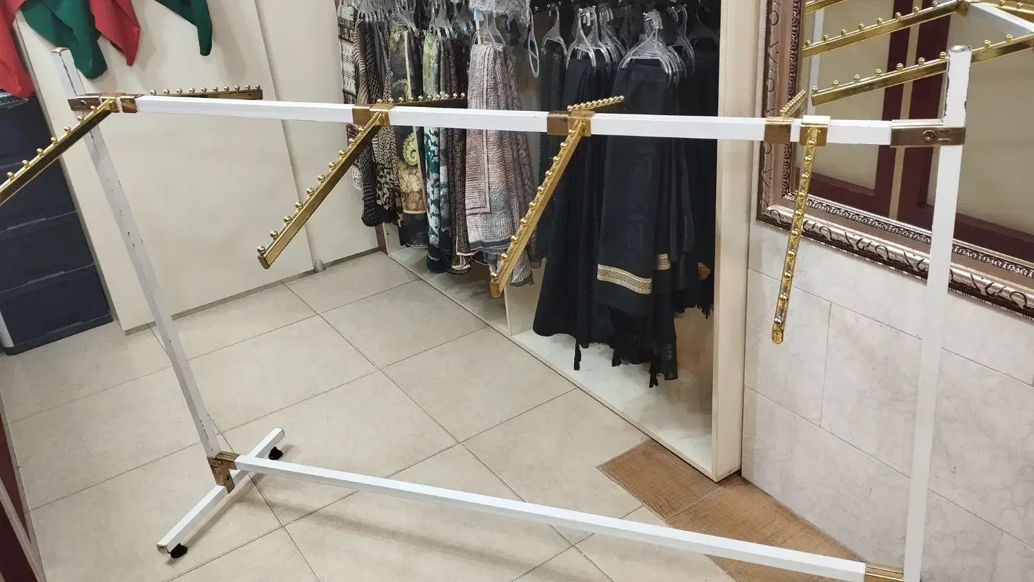 رگال لباس|فروشگاه و مغازه|آران و بیدگل, |دیوار