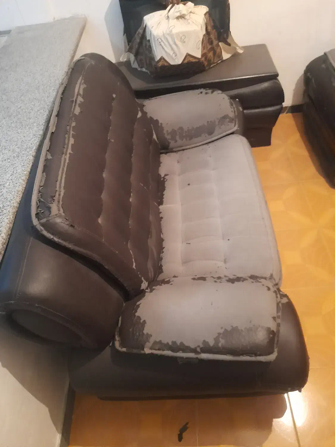 مبل راحتی ۷نفره|مبلمان خانگی و میز عسلی|اراک, |دیوار