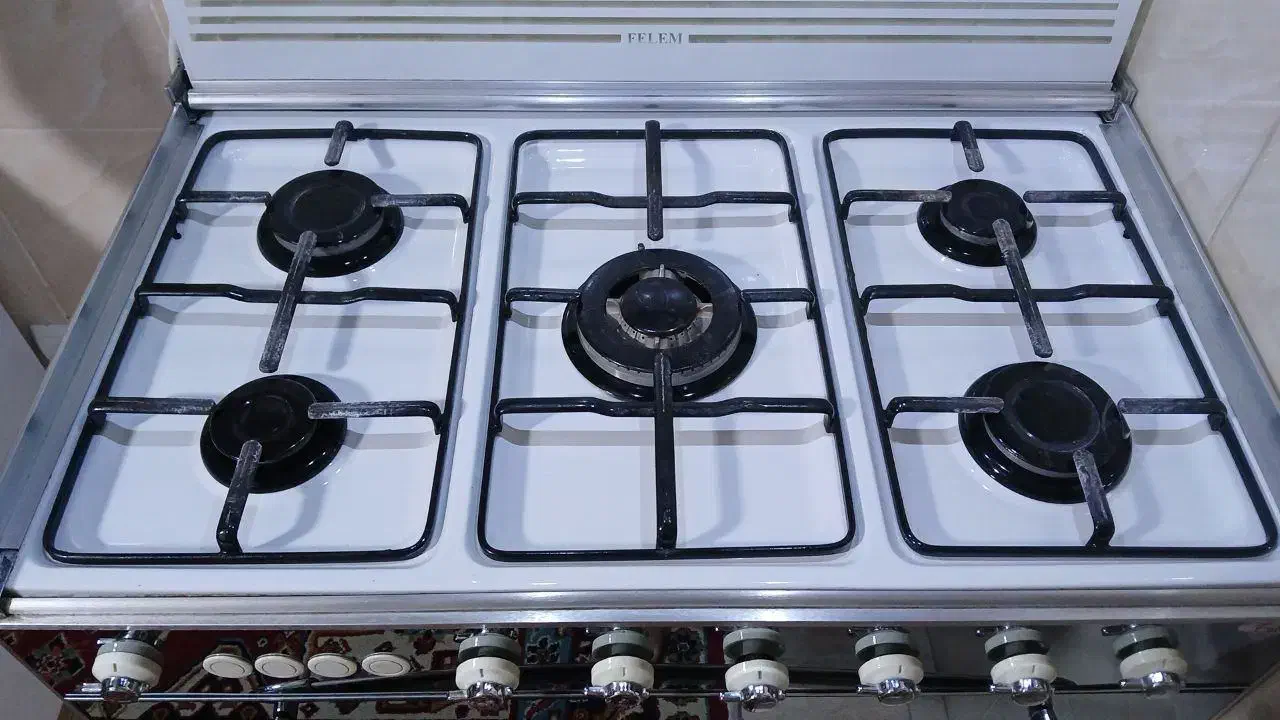 اجاق گاز سالم ۵شعله فر|اجاق گاز و لوازم برقی پخت‌وپز|ساوه, |دیوار