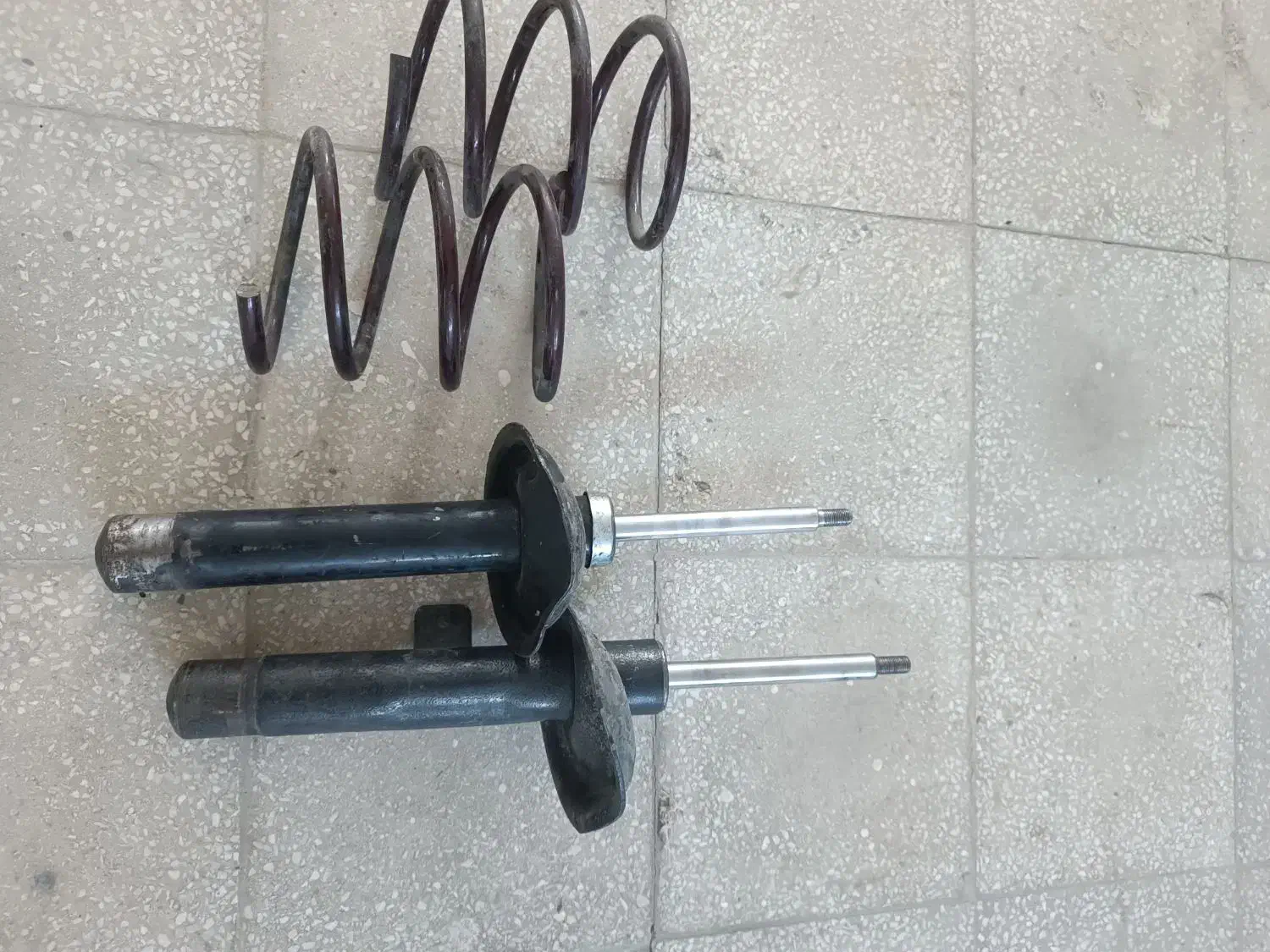 کمک وفنر خودرو405|قطعات یدکی و لوازم جانبی|کاشان, فاز ۲ ناجی آباد|دیوار