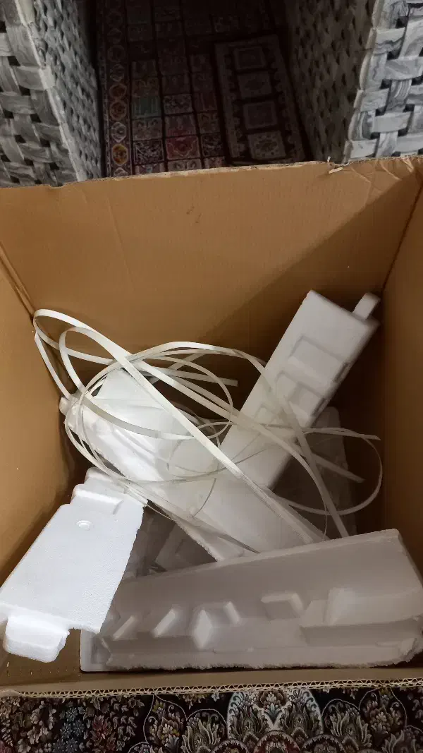 کارتن لباسشویی پاکشوما ۸کیلویی|ابزارآلات|تهران, شهرک ولیعصر شمالی|دیوار