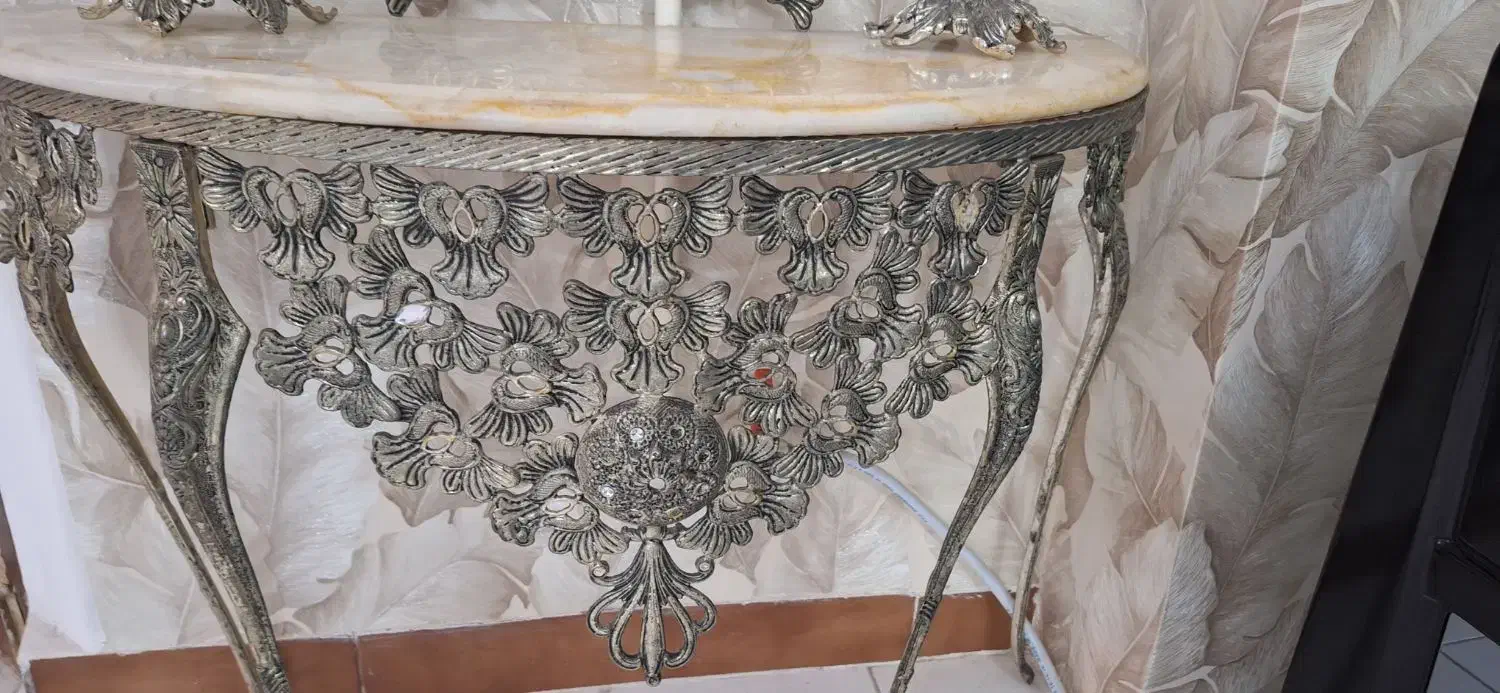  آینه کنسول به همراه دو عدد لاله|بوفه، ویترین، کنسول|رشت, امین الضرب|دیوار