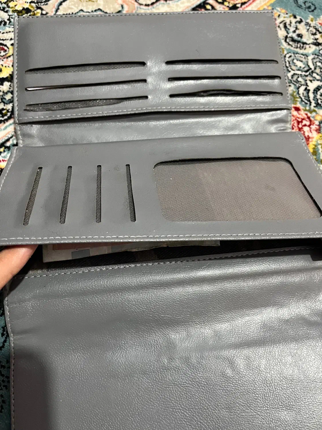 کیف پول|کیف، کفش، کمربند|قم, دروازه چوبی|دیوار