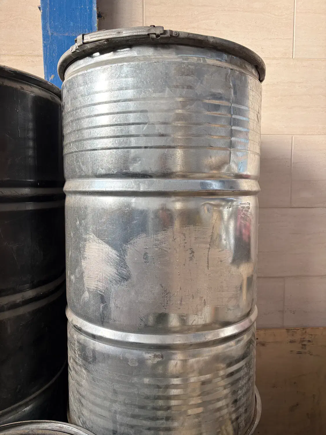 بشکه|مصالح و تجهیزات ساختمان|اصفهان, رسالت|دیوار