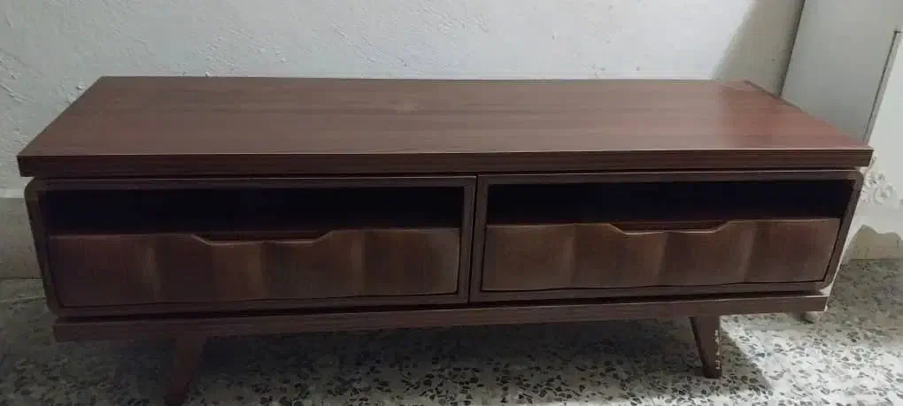 درحد نو  هستش بخاطر جابجایی خونه|میز تلویزیون|رشت, آب و برق|دیوار