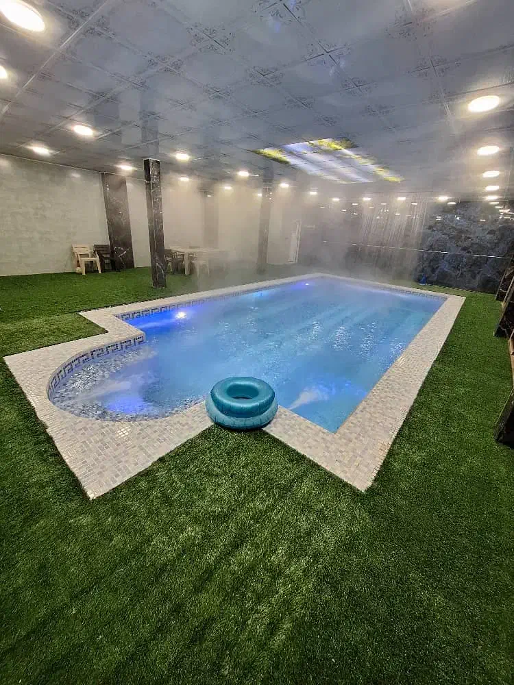 اجاره ویلا ۷۰۰مترشهریار استخر داخل بنا(رزرو حضوری)|اجارهٔ کوتاهمدت ویلا و باغ|شهریار, شهریار|دیوار