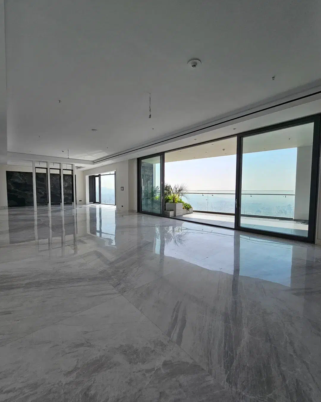 ۴۰۰متر تندیس زنبق ، کلیدنخورده ، ۲۵متر تراس ، 5p|اجارهٔ آپارتمان|تهران, زعفرانیه|دیوار