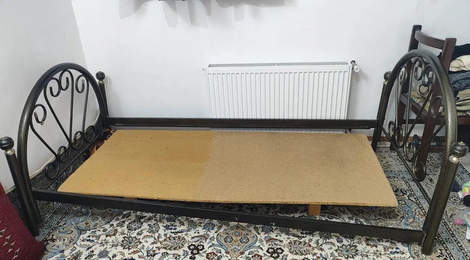 تخت فرفورژه|تخت و سرویس خواب|دامغان, |دیوار