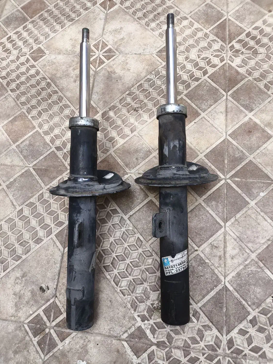 .کمک ۲۰۶|قطعات یدکی و لوازم جانبی|نیشابور, شهرک ولیعصر|دیوار