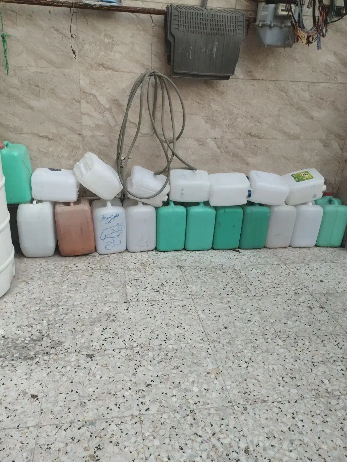 ۲۰لیتری بدون بو|ظروف نگهدارنده، پلاستیکی، یک‌بارمصرف|گرگان, |دیوار