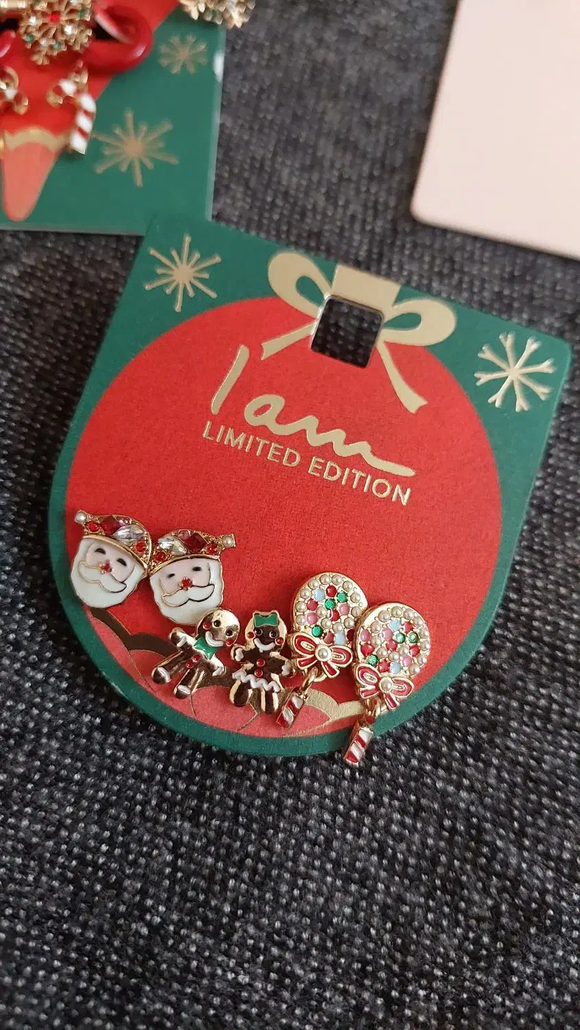 تعدادی گوشواره کریسمسی|بدلیجات|رشت, کوی حسینی|دیوار