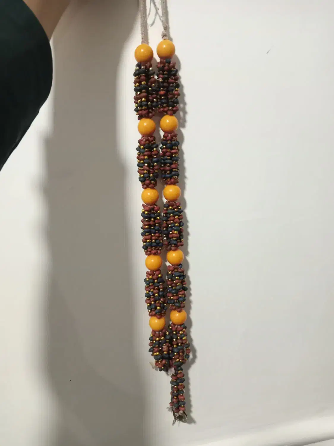 روی لباس  محلی|لباس|امیدیه, |دیوار