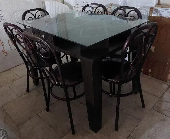 میز ناهارخوری|میز و صندلی غذاخوری|رشت, چله خانه|دیوار