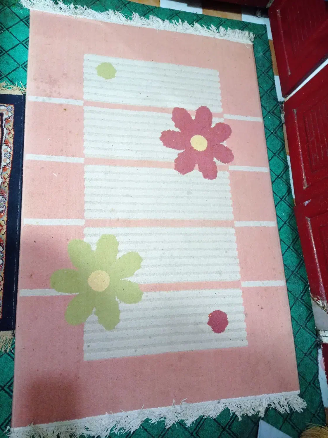 فرش سالم ۱در۱/۵|فرش|شیراز, نصر|دیوار