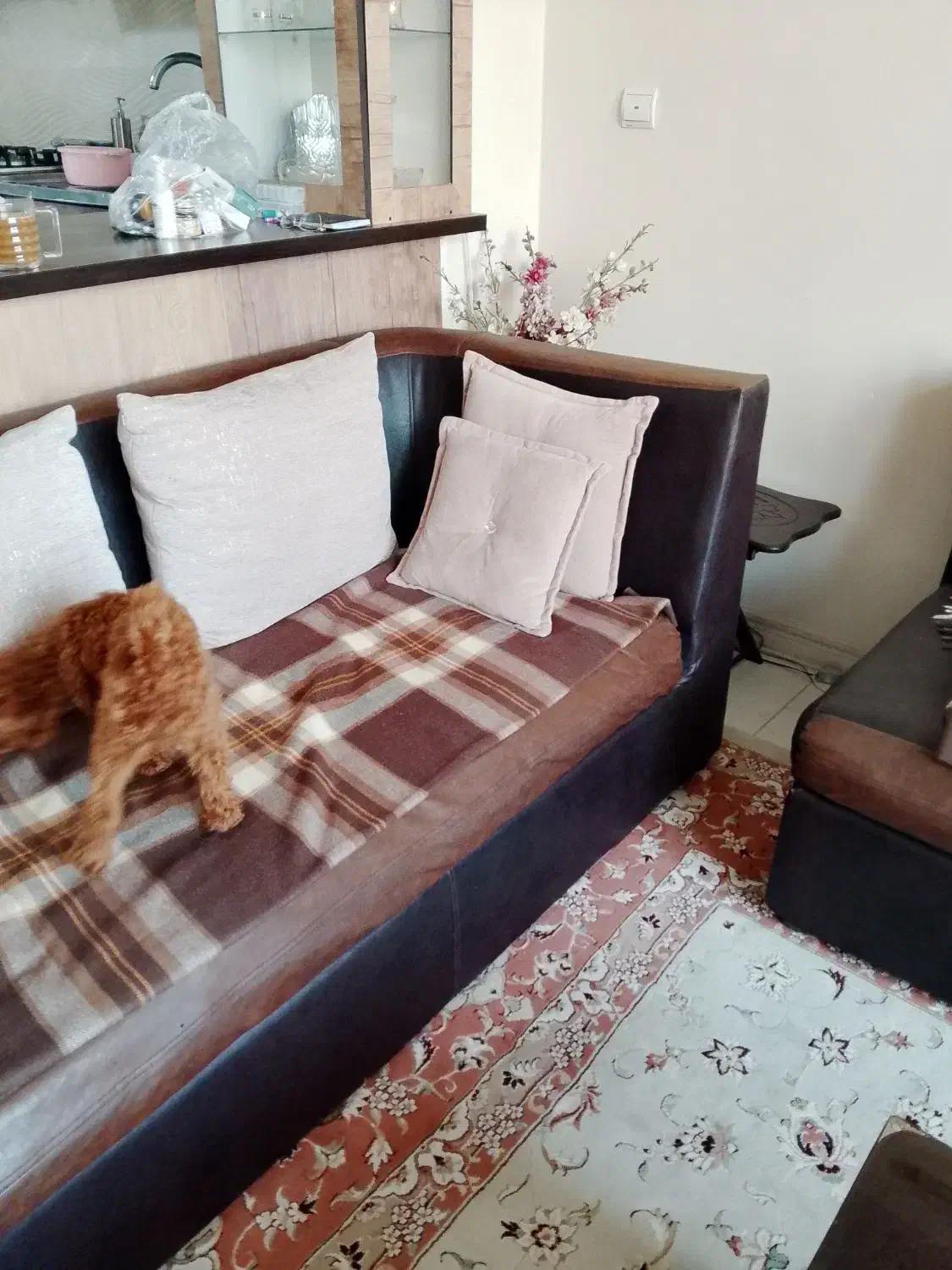 مبل ال چرم با میز وسط|مبلمان خانگی و میز عسلی|اسلامشهر, شهرک واوان|دیوار