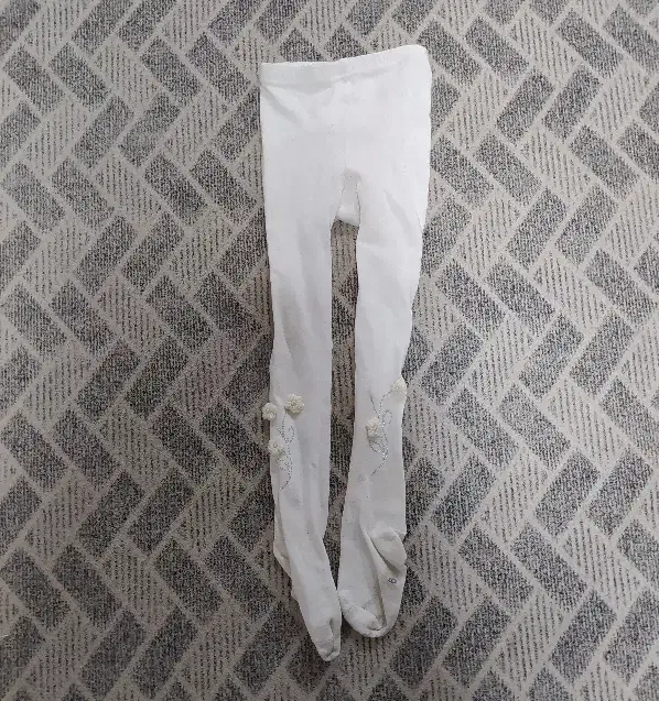 لباسهای دخترانه۴تا۶سال|کفش و لباس بچه|مشهد, رده|دیوار