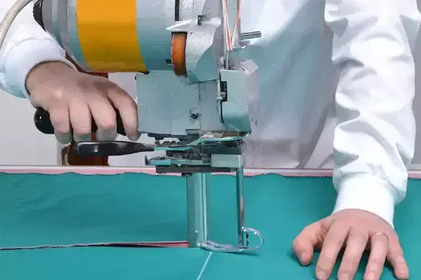 قیچیکار ،وسطکار، کمک برشکار|استخدام صنعتی، فنی، مهندسی|تهران, بهار|دیوار