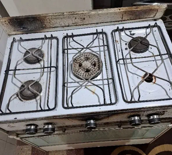 تنور خانگی و گاز پنج شعله.|اجاق گاز و لوازم برقی پخت‌وپز|شیراز, ریاستی|دیوار