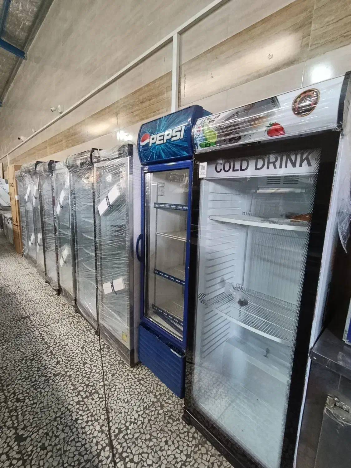 یخچال و فریزر ایستاده فروشگاهی|فروشگاه و مغازه|اصفهان, قهجاورستان|دیوار