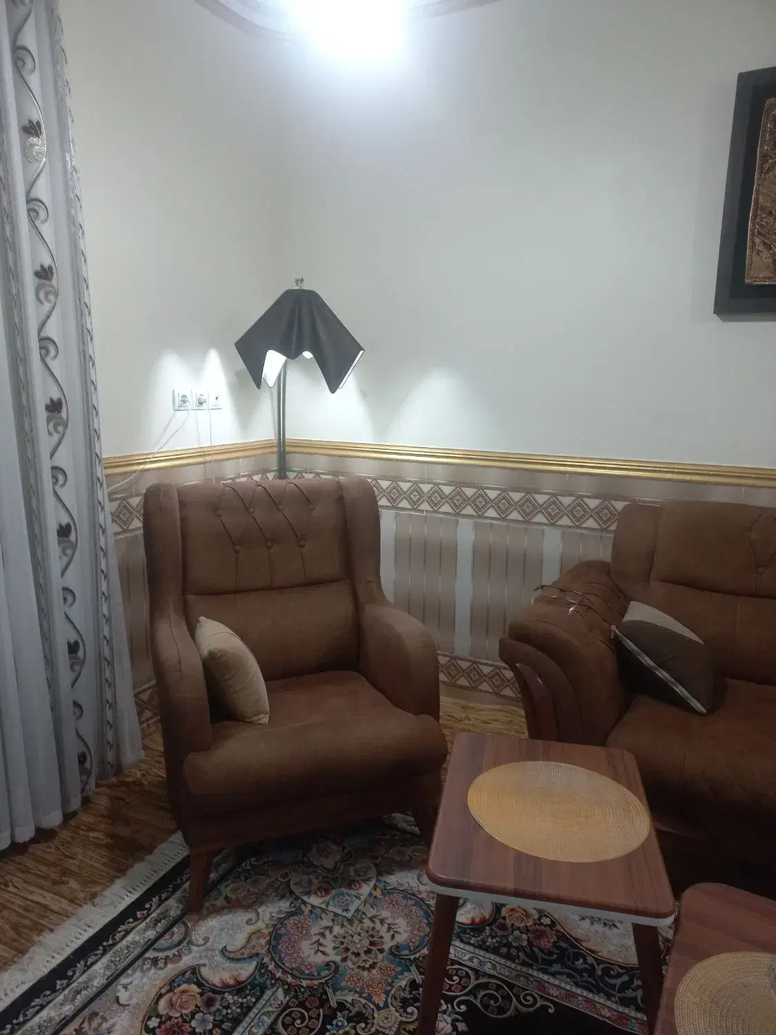 فروش یه دست مبل  درحد نو تمیز وشیک فقط ۲۰ میلیون|مبلمان خانگی و میز عسلی|بندر امام خمینی, |دیوار