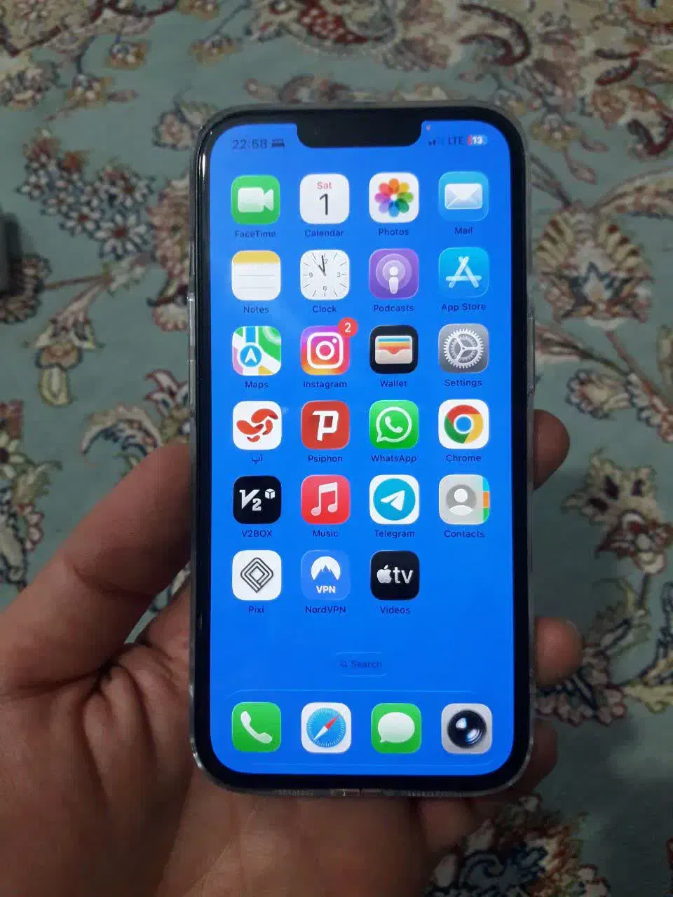 ایفن ۱۳ نرمال|موبایل|تهران, بوستان چیتگر|دیوار