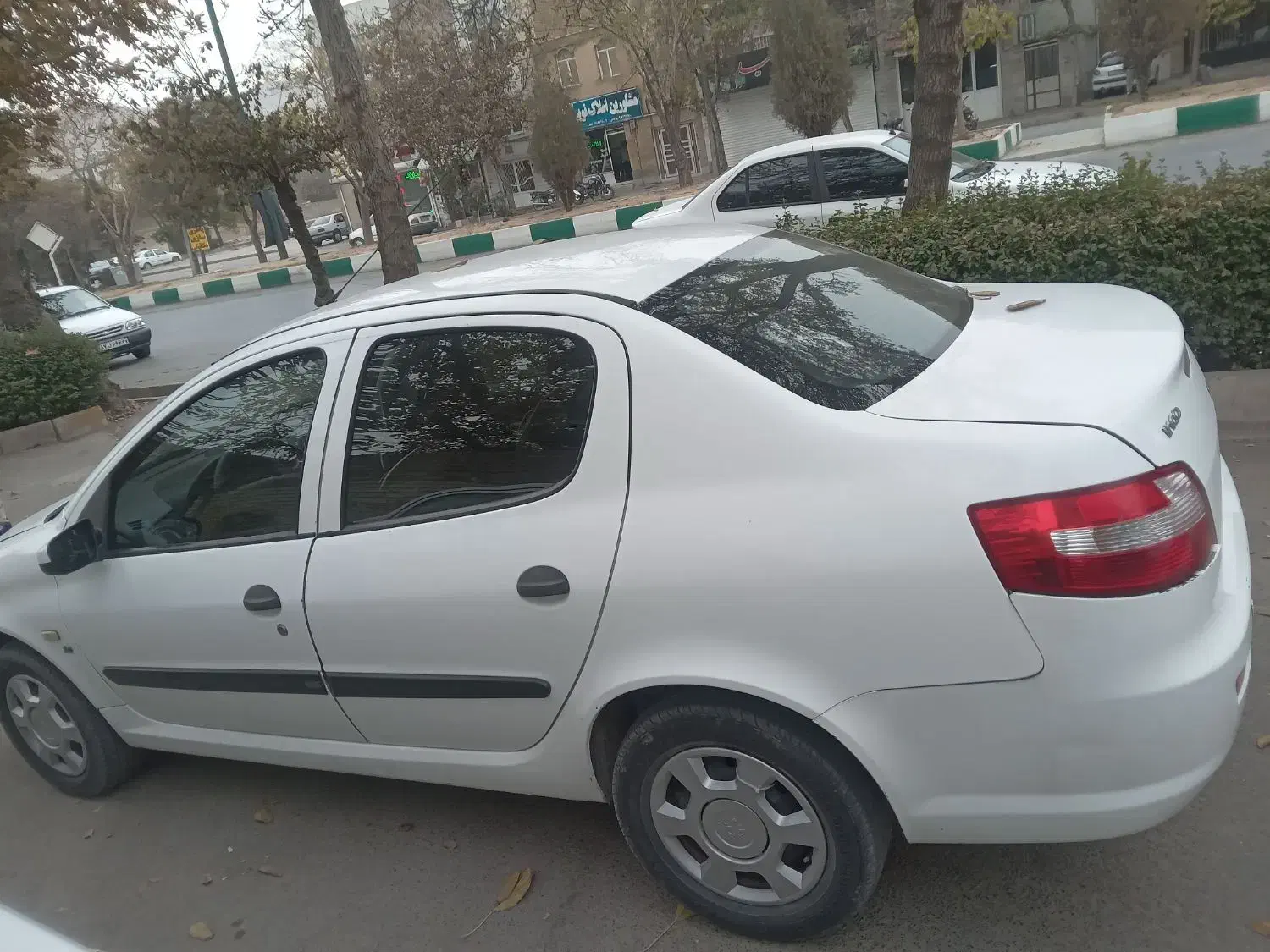 رانا مدل ۹۸ بی رنگ Lx|خودرو سواری و وانت|اراک, |دیوار