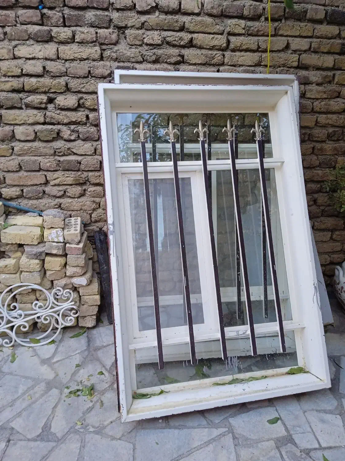 پنجره|مصالح و تجهیزات ساختمان|دلبران, |دیوار