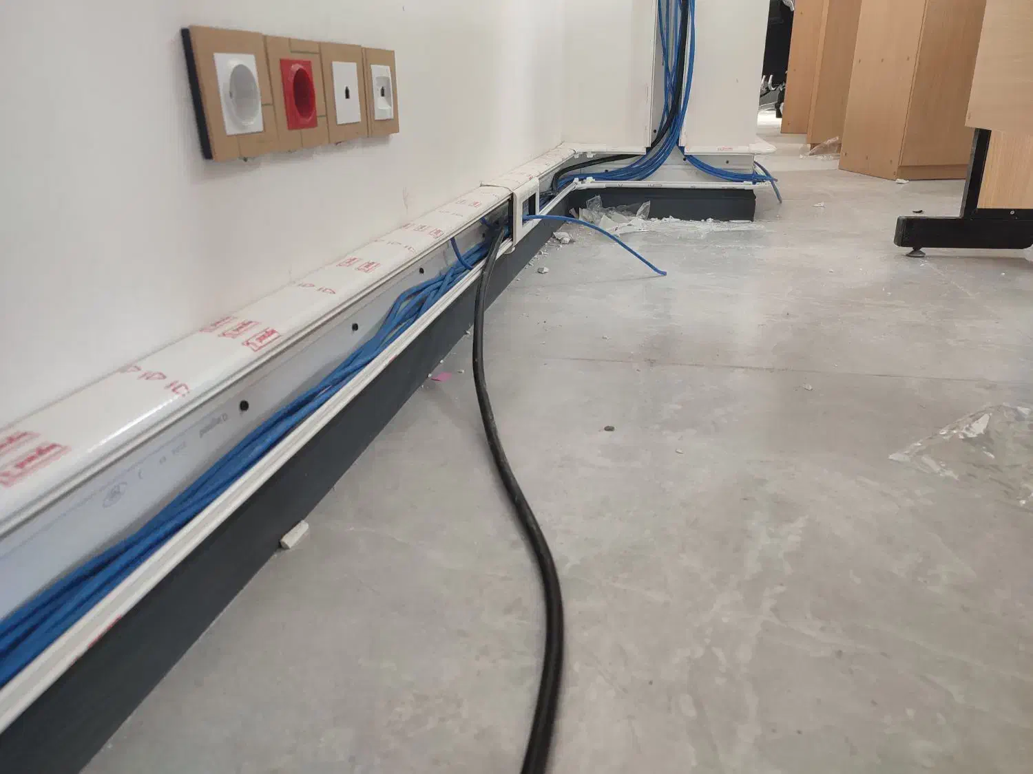 دوربین مداربسته ، شبکه|خدمات پیشه و مهارت|تهران, میدان ولیعصر|دیوار