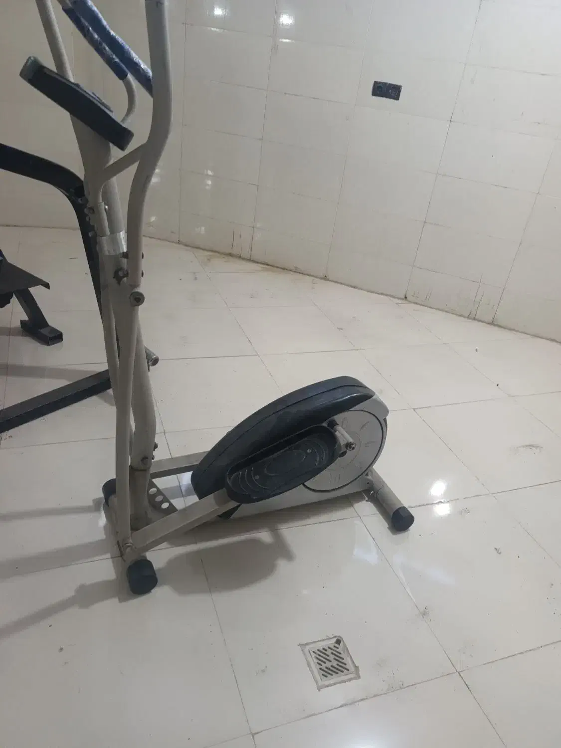 دوچرخه و الپتیکال و پرس سینه|تجهیزات ورزشی|بجنورد, |دیوار