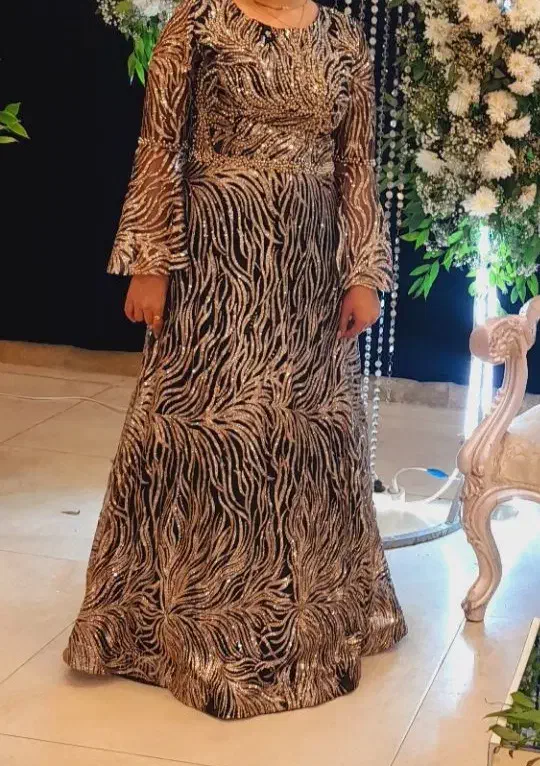 لباس مجلسی|لباس|ازنا, |دیوار