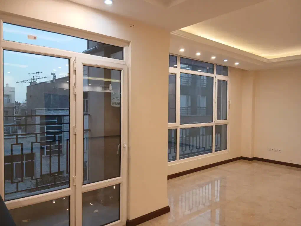 رهن و اجاره ۱۴۰ متری/ سه خواب/کلید نخورده /تکواحدی