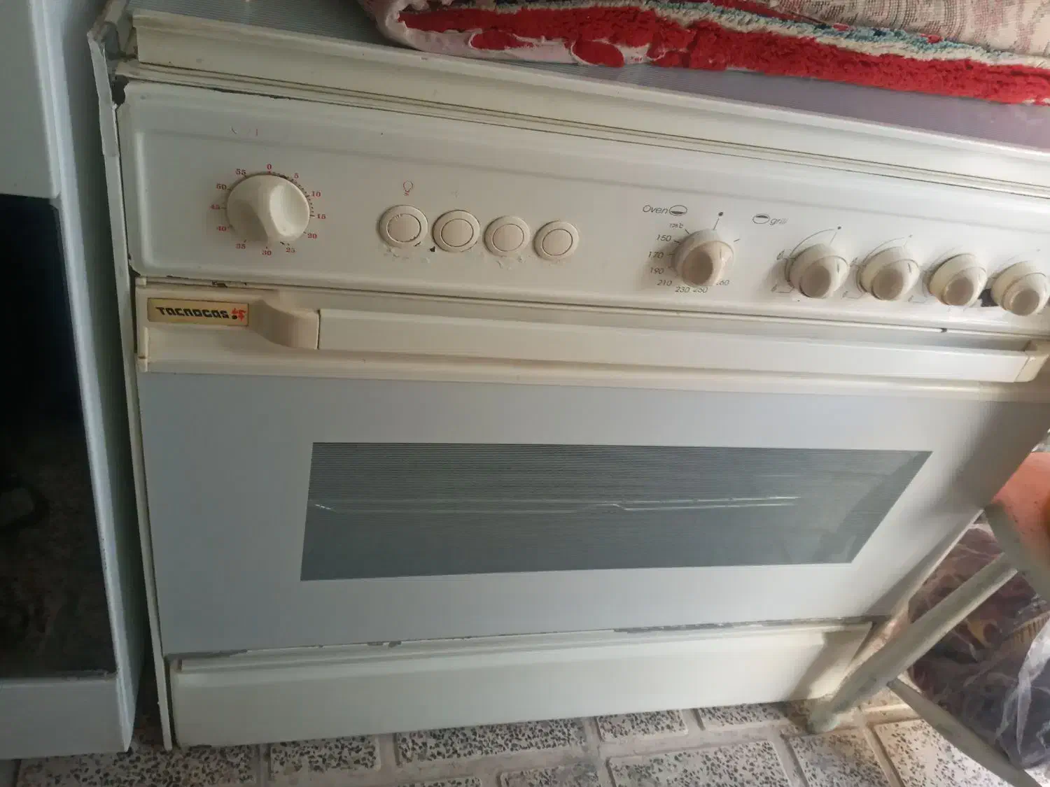 گاز فر دار سالم وتمیز است|اجاق گاز و لوازم برقی پختوپز|کوهدشت, |دیوار