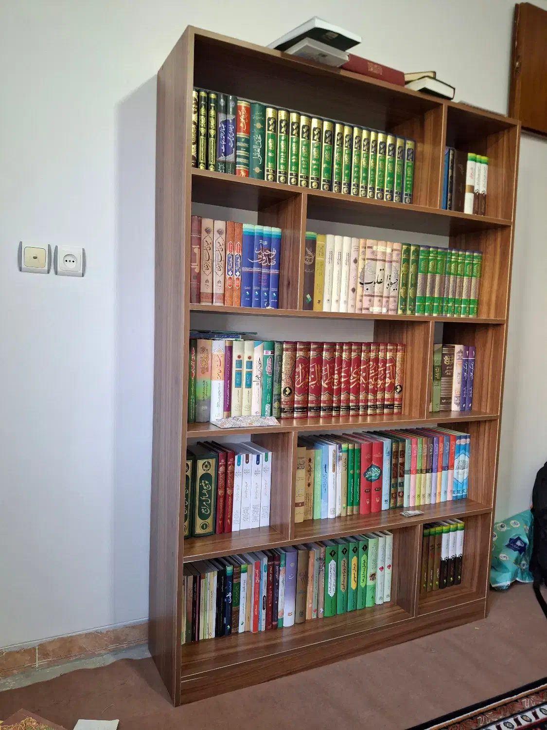 کتابخانه، قفسه|کتابخانه، شلف، قفسه‌های دیواری|کرمان, |دیوار