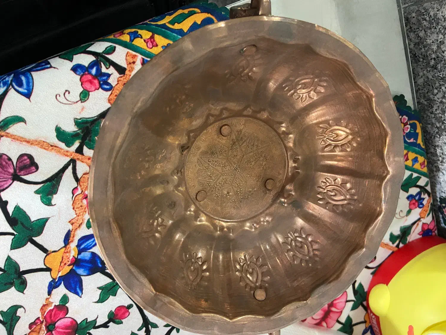 ظرف مسی و جا شمعی|ظروف سرو و پذیرایی|قم, آزادگان|دیوار