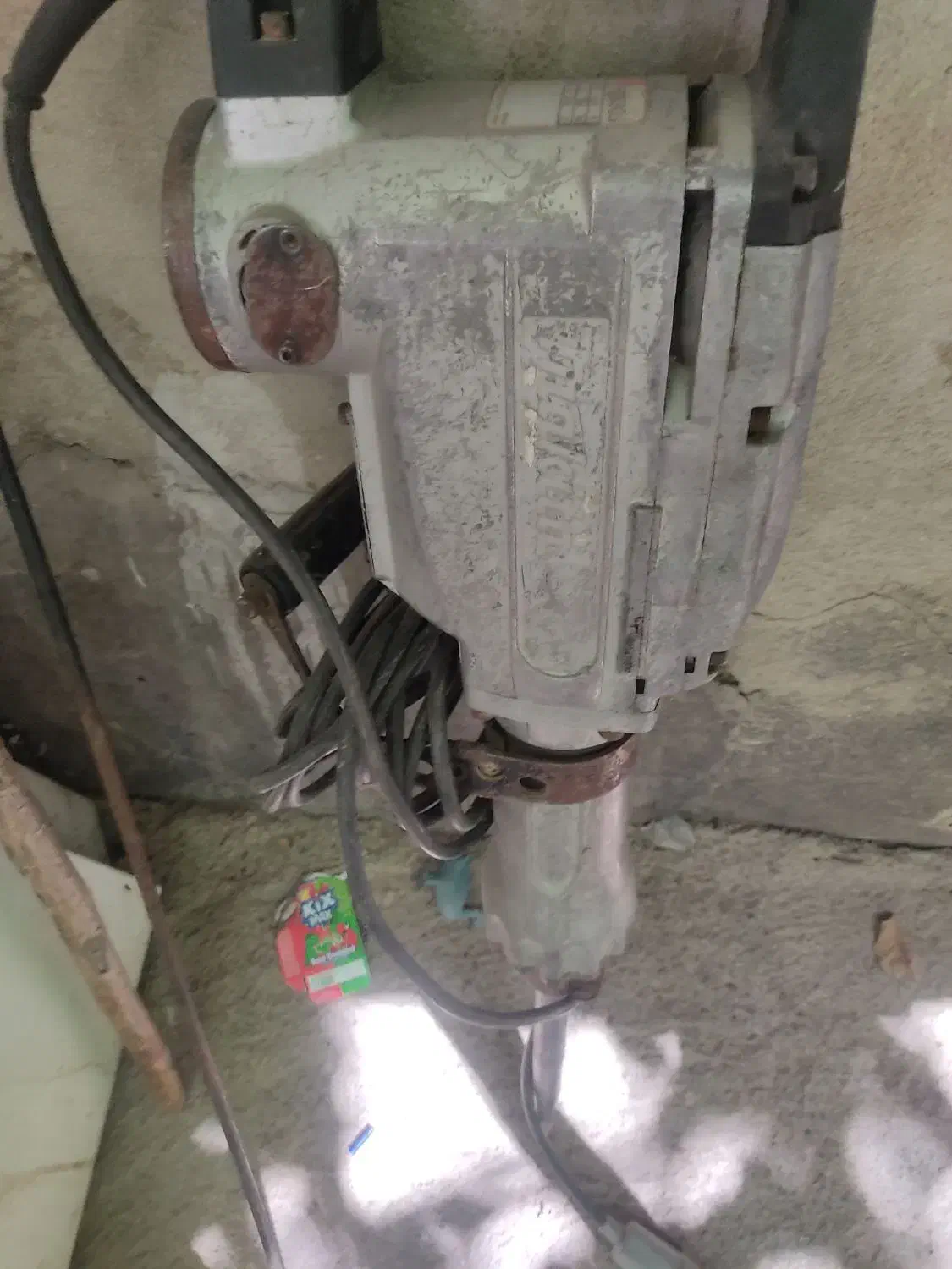 چکش برقی ماکیتا ژاپنی اصل پلاک قرمز۱۳۰۵|ابزارآلات|دماوند, دماوند|دیوار