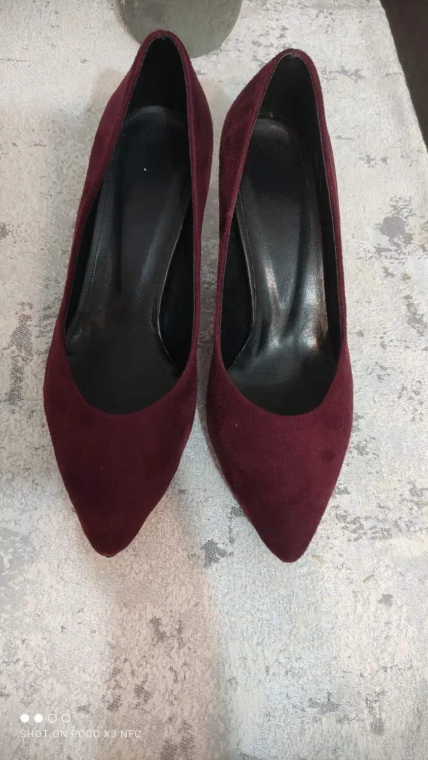 کیف و کفش|کیف، کفش، کمربند|رشت, منظریه|دیوار