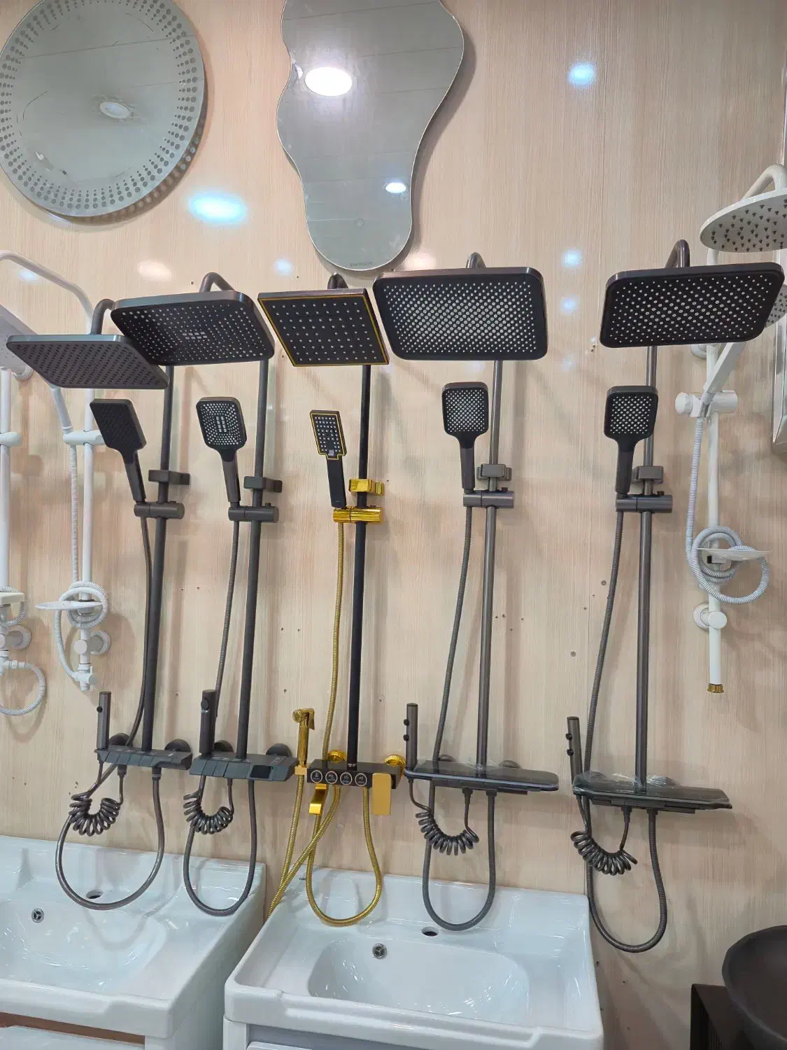 علم دوش پیانویی و سینک پیانویی ۵ و ۷ کلید کد ۳۰۴|لوازم سرویس بهداشتی|بندر گناوه, |دیوار