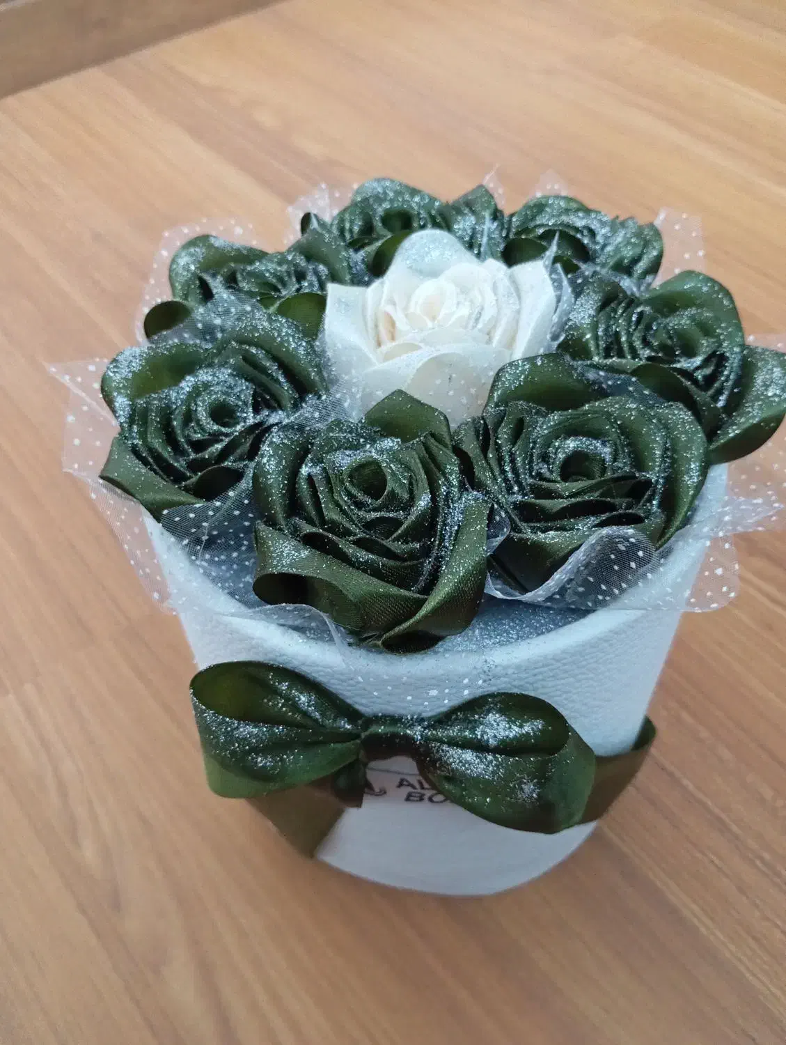 قبول سفارشات گل|گل مصنوعی|میانه, |دیوار