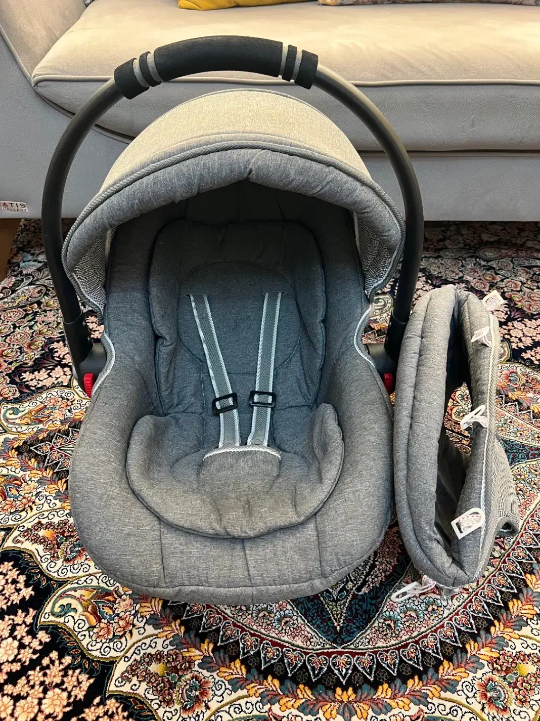 صندلی ماشین درحد نو نو الیت پلاس|تخت و صندلی بچه|کرج, حصارک بالا|دیوار