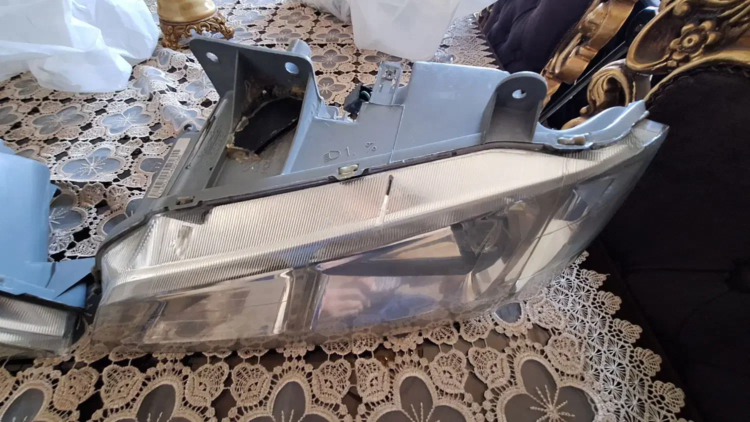 چراغ جلو پرشیا در حد نو|قطعات یدکی و لوازم جانبی|فردیس, ثابتی|دیوار