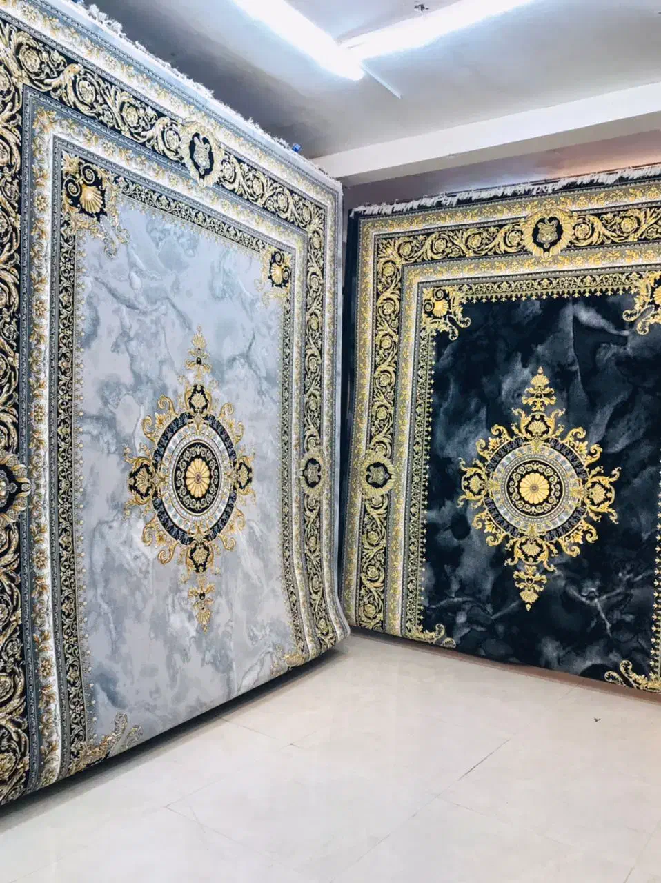 چند تعداد فرش ۷۰۰شانه و ۱۲۰۰شانه نونو زیر قیمت|فرش|مشهد, رضاییه|دیوار