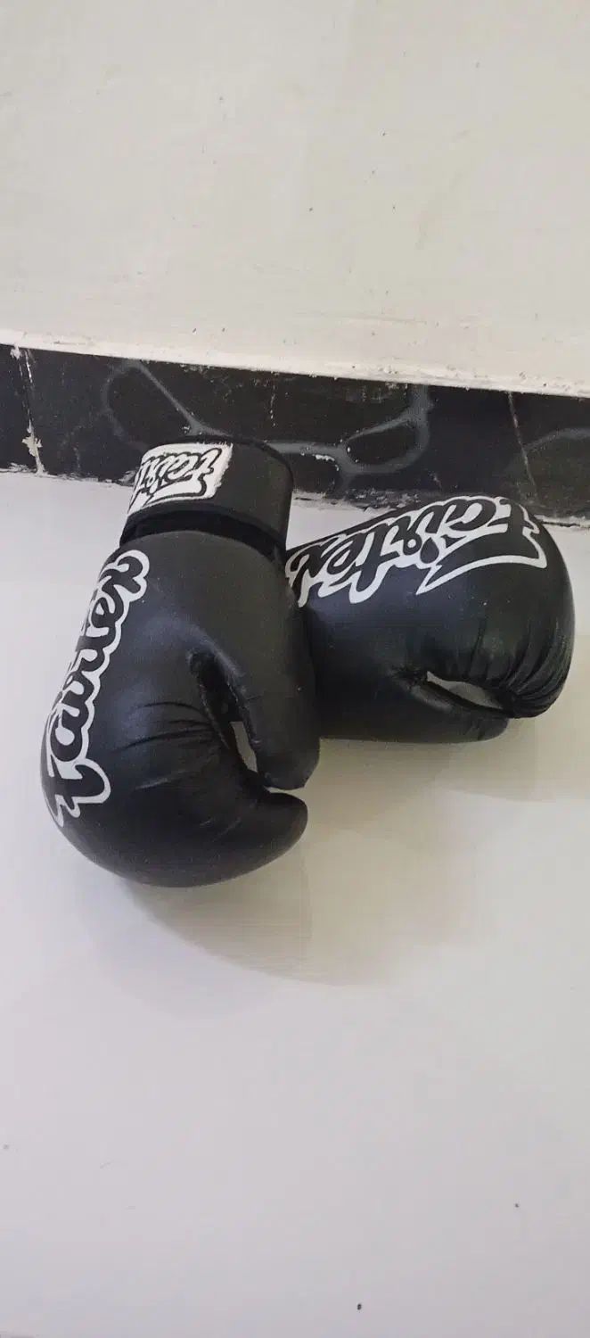 دستکش بوکس|تجهیزات ورزشی|قم, ولیعصر|دیوار