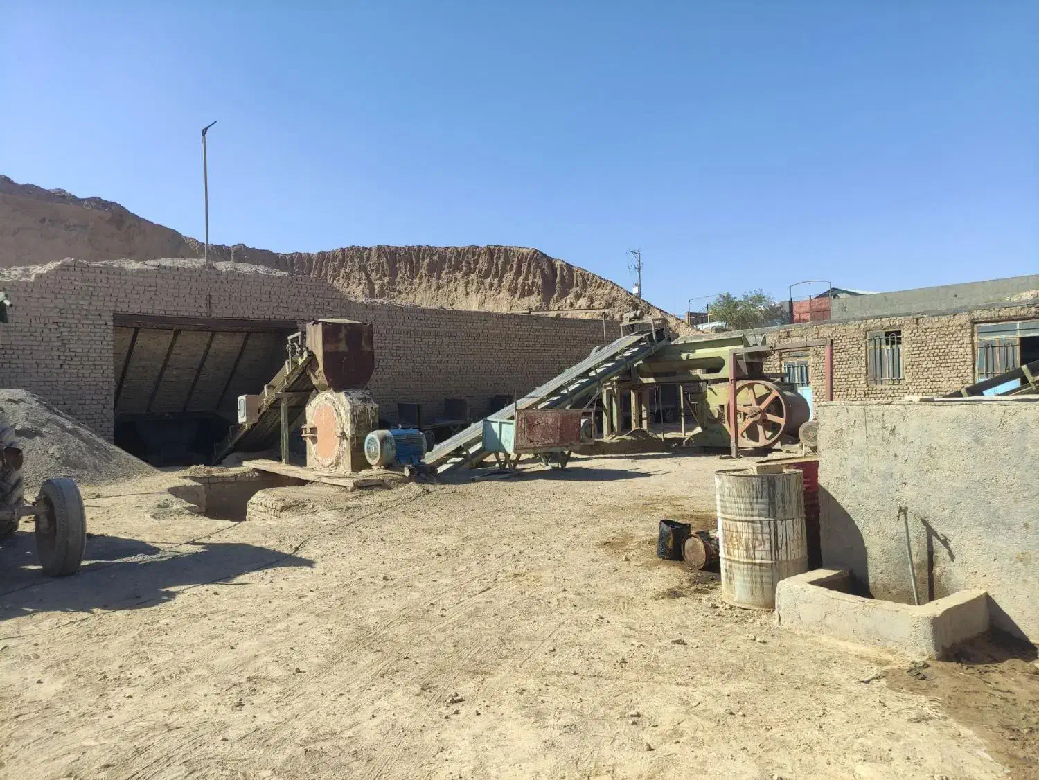 هرکس واسه سرکوره اجرپزی چرخ کش خواست هستم|استخدام حمل و نقل|تربت جام, عیدی آباد|دیوار