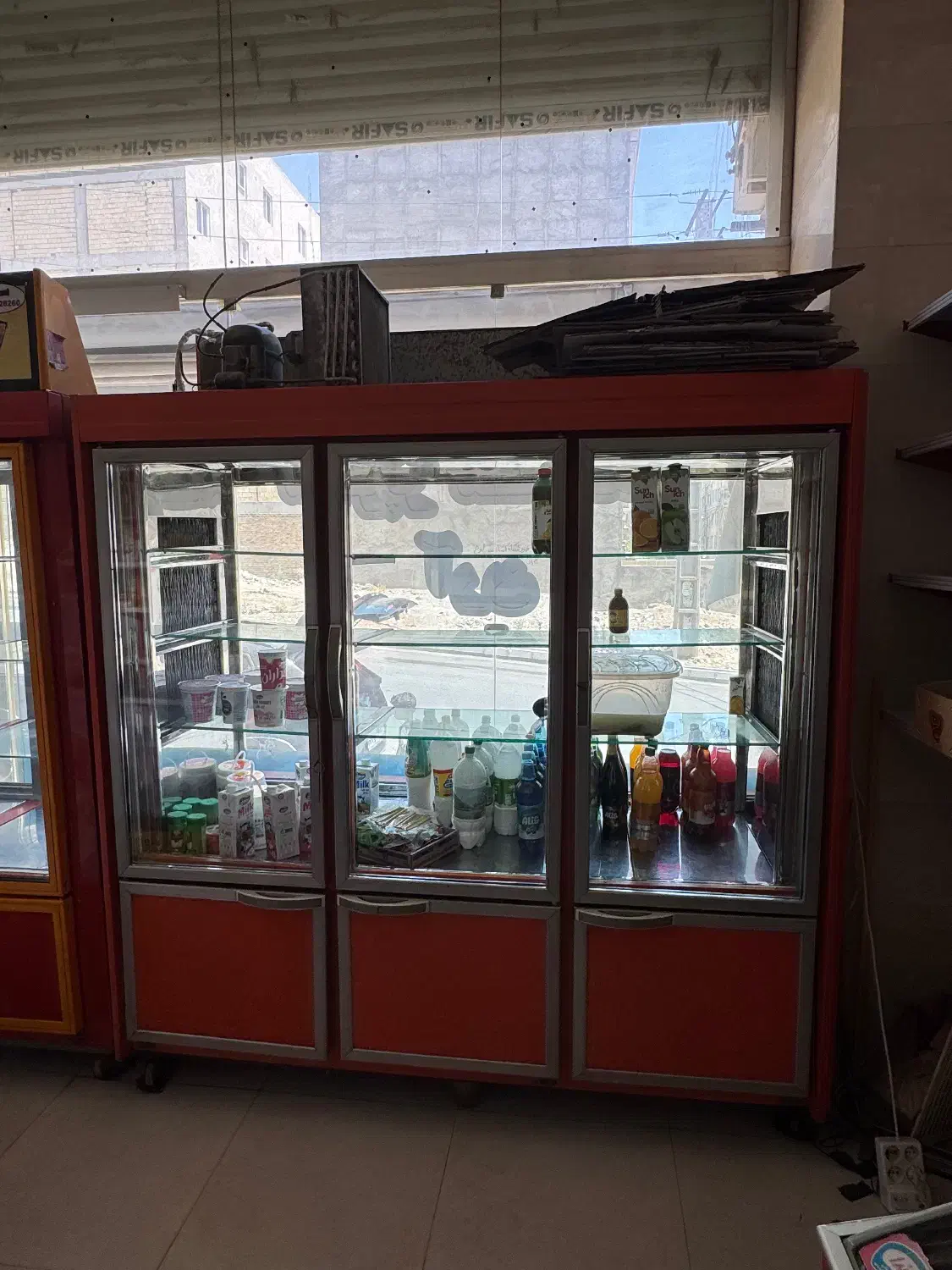یخچال ۶ درب فروشگاهی سالم و کم کارکرد در حد|فروشگاه و مغازه|قدس, شهرقدس|دیوار