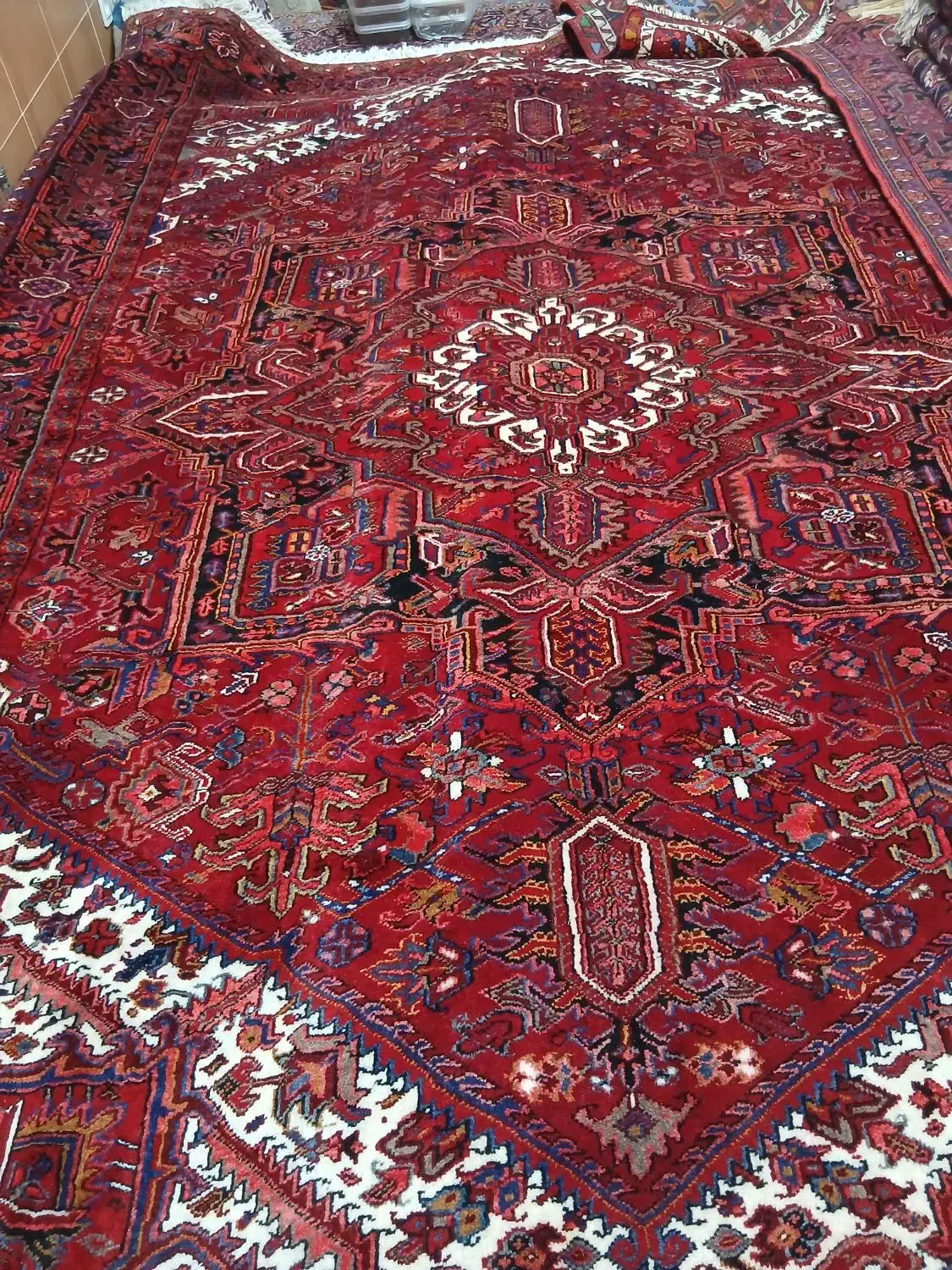 ۹ متری بخشایش|فرش|میانه, |دیوار