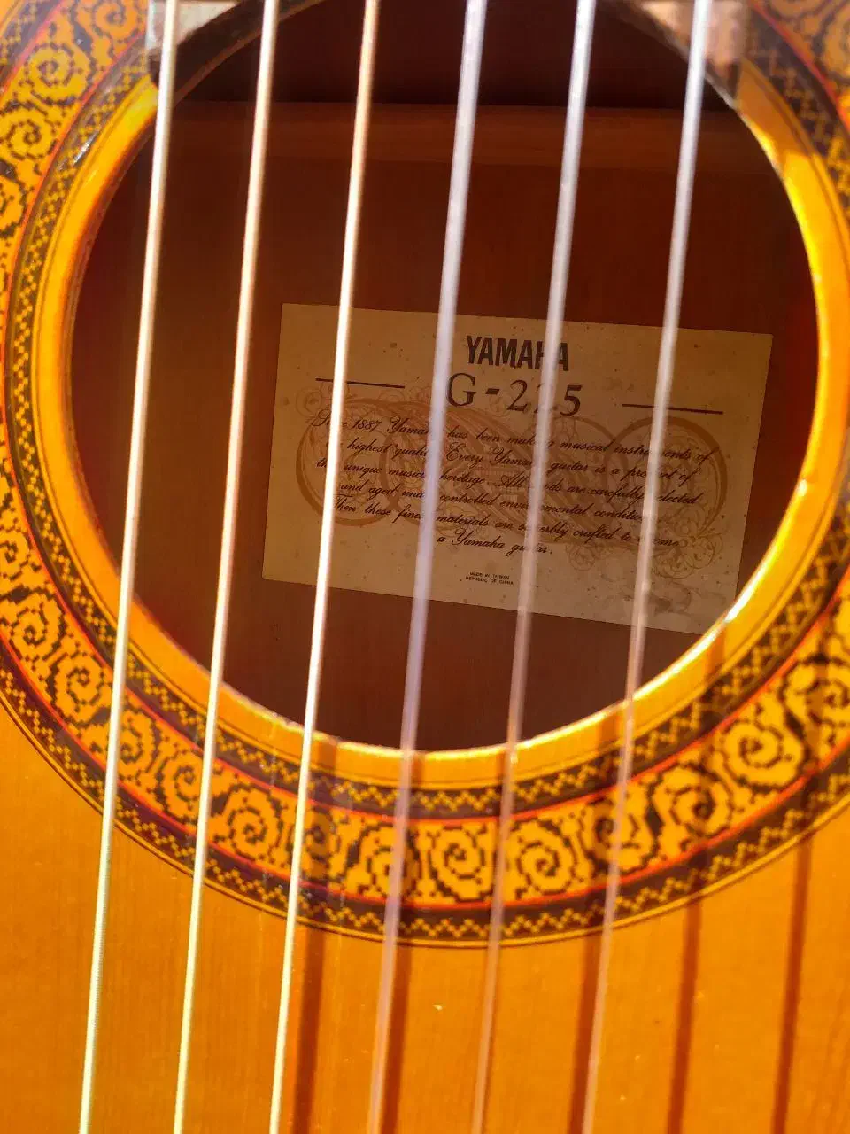 گیتار یاماها g225|گیتار، بیس، امپلیفایر|نجف‌آباد, باهنر|دیوار