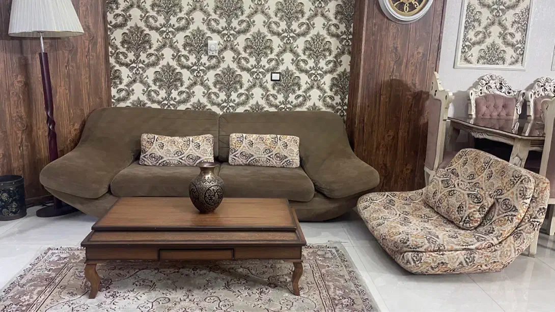 مبل راحتی نیم ست با میز جلو مبلی|مبلمان خانگی و میز عسلی|مشهد, صیاد شیرازی|دیوار
