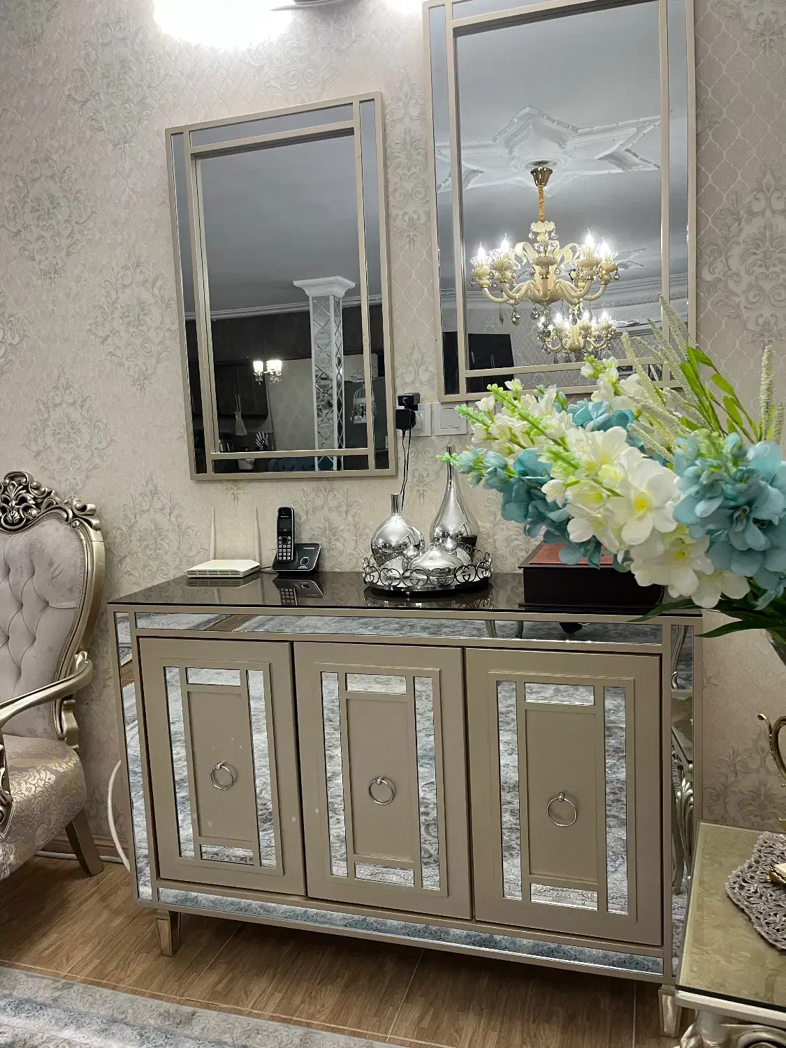 اینه کنسول|بوفه، ویترین، کنسول|اشتهارد, |دیوار