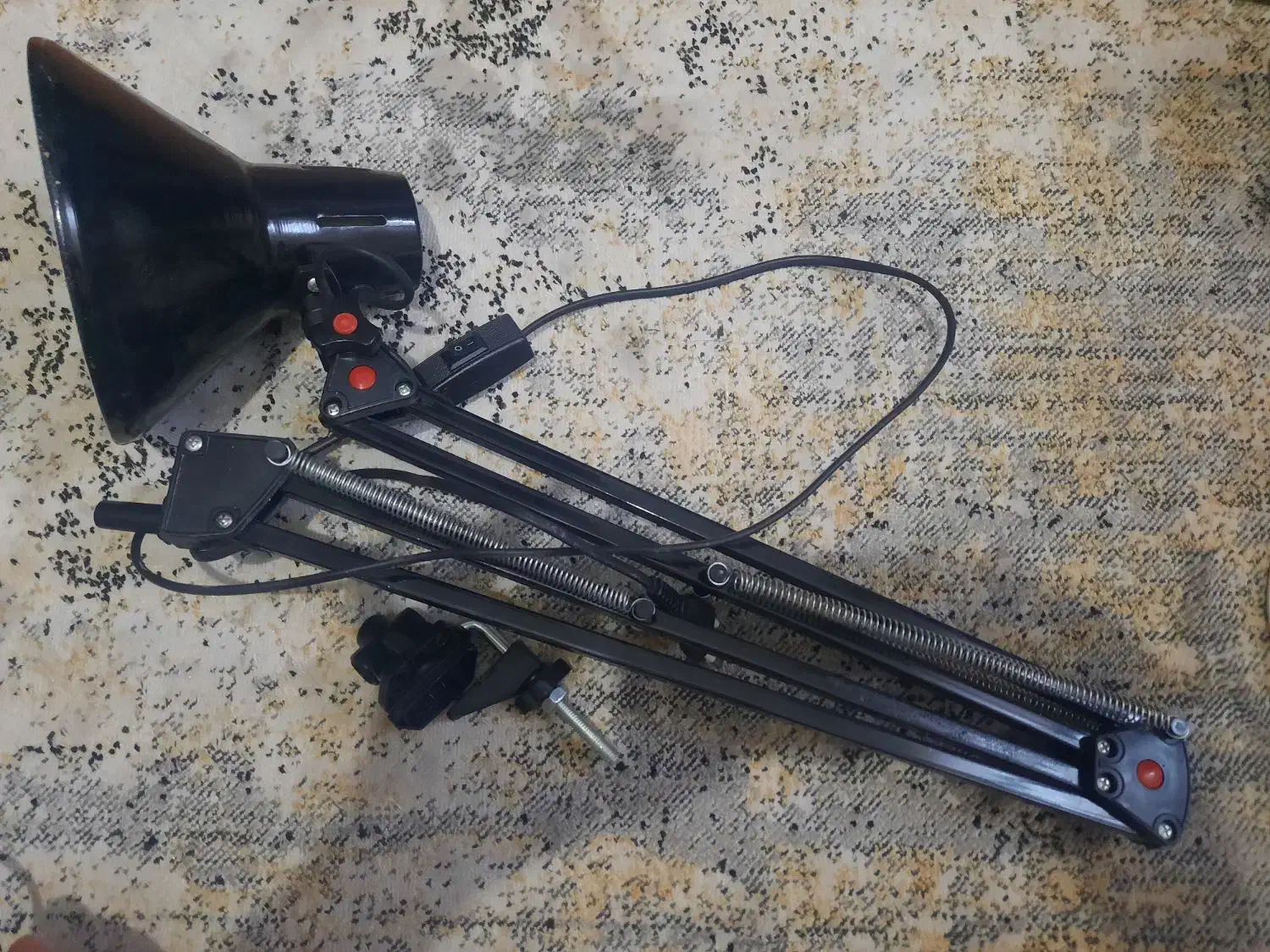 چراغ مطالعه|لامپ و چراغ|رشت, پیرکلاچای|دیوار